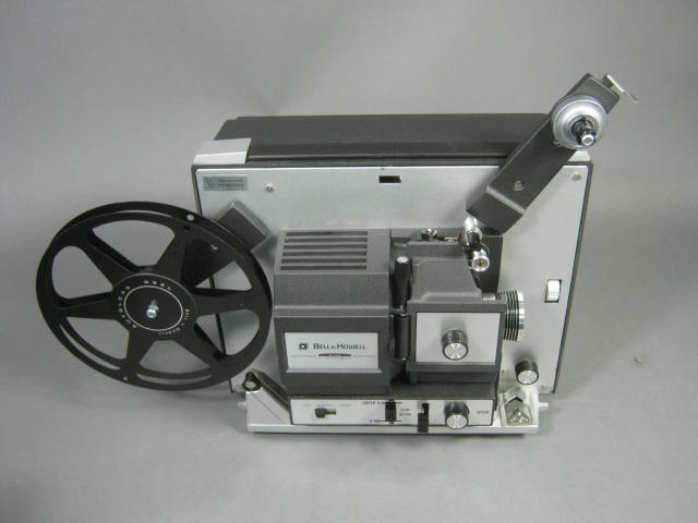 Vtg Bell & Howell 466 ZB Variable Speed Dual Super 8 8mm Movie Film Projector NR 2