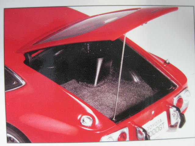 Autoart Millennium Toyota 2000 GT Coupe Diecast Die-Cast 1:18 Scale In Box NR! 9