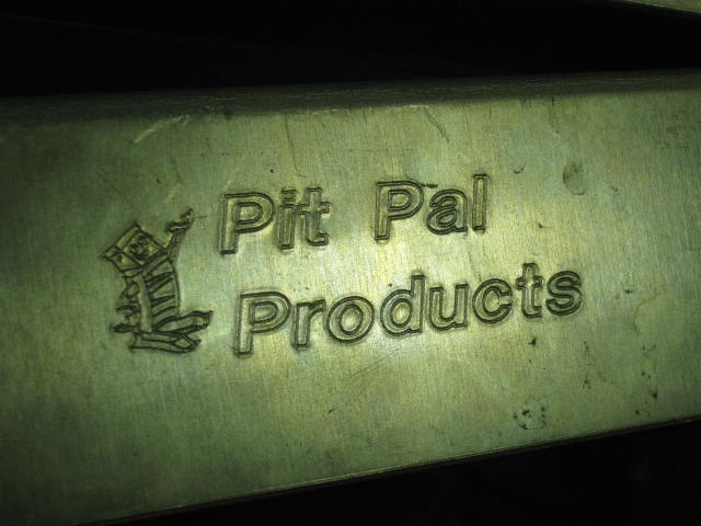 Pit Pal Folding Aluminum/Steel ATV Tire Storage Wall/Truck Rack + Threaded Knobs 4