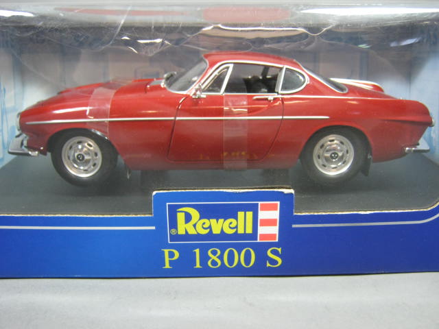 Revell Metal P 1800 S Volvo Diecast 1:18 Scale Red Car 08895 RARE No Reserve! 1