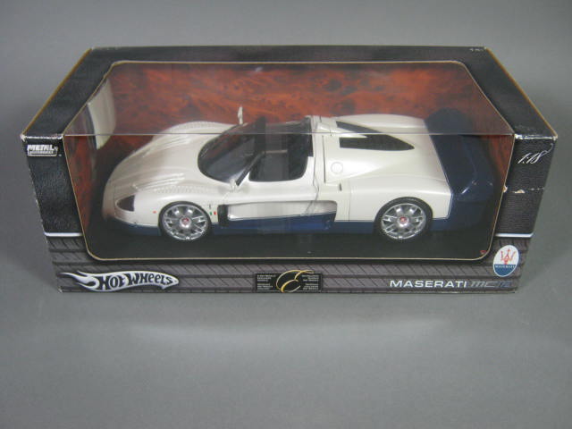 Hotwheels Metal Maserati MC12 Diecast 1:18 Scale White/Blue In Box No Reserve!
