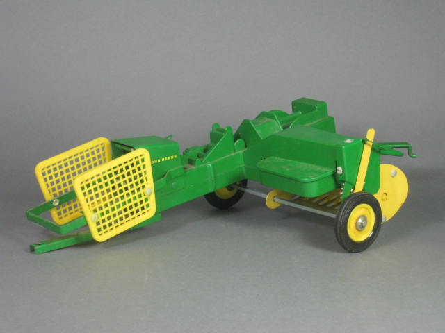 Vtg Ertl John Deere Tin Metal Toy Lot Tractor 112 Chuck Wagon Hay Baler Plow NR! 9