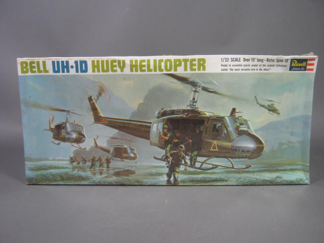 Vtg RARE Sealed 1969 Revell Bell UH1D Huey Helicopter Model Kit 1/32 H286:250 NR