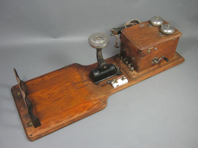 Vtg Antique Crank Wall Phone W/ Mouth Ear Piece Transmitter 4-Bar Magneto Bell +