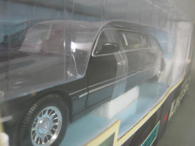 2 Sun Star 1966 Mercedes-Benz 600 1999 Lincoln Limousine 1:18 Scale Diecast NR! 9