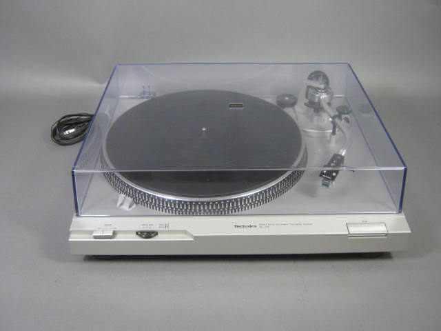 Vtg Technics SL-D2 Direct Drive Automatic Stereo Turntable System Record Player