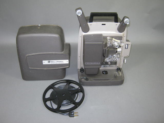 Vtg Bell & Howell Super Eight 8 8mm Autoload Movie Film Projector Design 346A NR