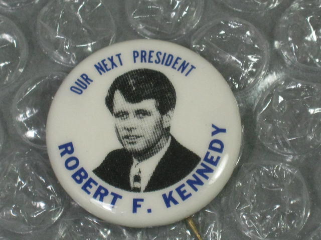 12 Vtg 1968 Robert Bobby Kennedy RFK Campaign Pin Pinback Button Lot Flasher+ NR 7