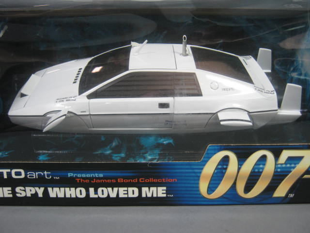 Autoart 007 Lotus Esprit The Spy Who Loved Me James Bond Submarine Diecast 1:18 1