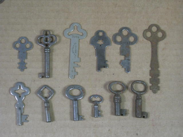 Vtg Antique Skeleton Key Lock Padlock Lot Ilco Corbin Yale Towne Slaymaker Elgin 11