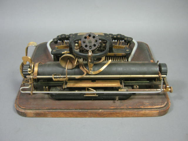 Vtg Antique Blickensderfer No 7 Portable Manual Typewriter W/Oak Case Non-Qwerty 6