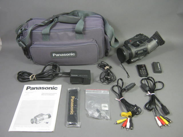 Panasonic AG-EZ1 3CCD MiniDV Video Camera Camcorder +Battery Charger Remote Bag+