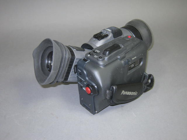 Panasonic AG-EZ1 3CCD MiniDV Video Camera Camcorder +Battery Charger Remote Bag+ 6