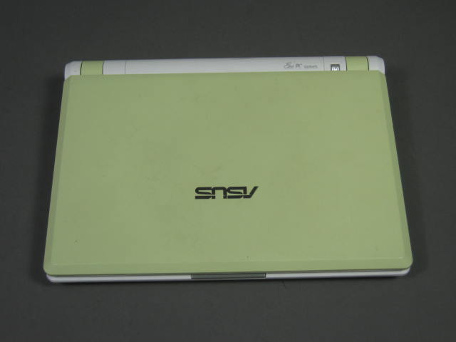 Asus EEE PC 2G Surf Netbook Laptop W/ AC Adapter 512MB 2GB WiFi + Green/White NR 5