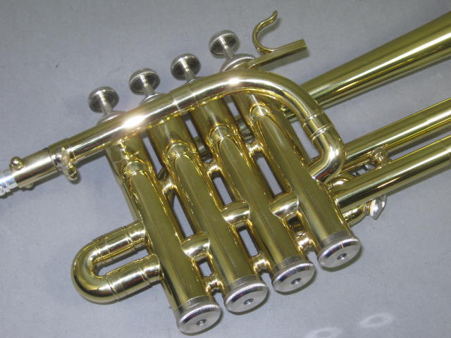 Berkeley Wind 4-Valve Piccolo Trumpet Horn W/ Mouthpiece Shoulder Strap + Case 5