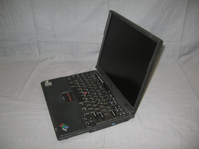 IBM Thinkpad T21 Laptop Notebook P3 256MB 20GB DVD NR! 1