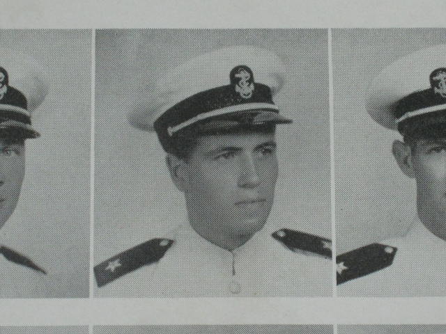 WW2 1942 US USN Navy Naval Air Station Aviator Diploma + Flight Jacket Yearbook 8