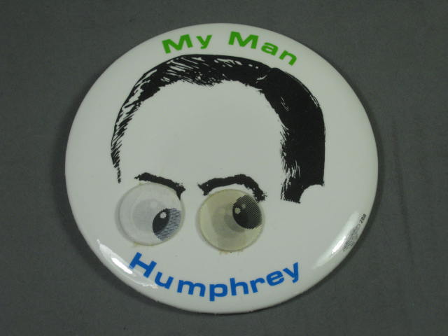 1968 My Man Humphrey Muskie Campaign Pin Pinback Button Googly Eyes Flasher DFL