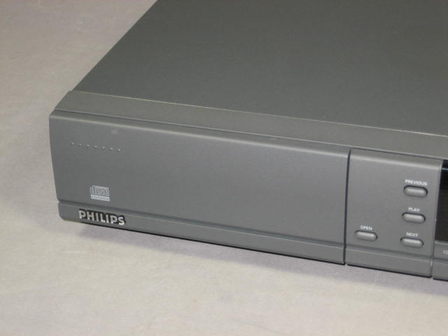 Philips CD-i CDI 220 System 5 Movies 8 Games Remote+ NR 2