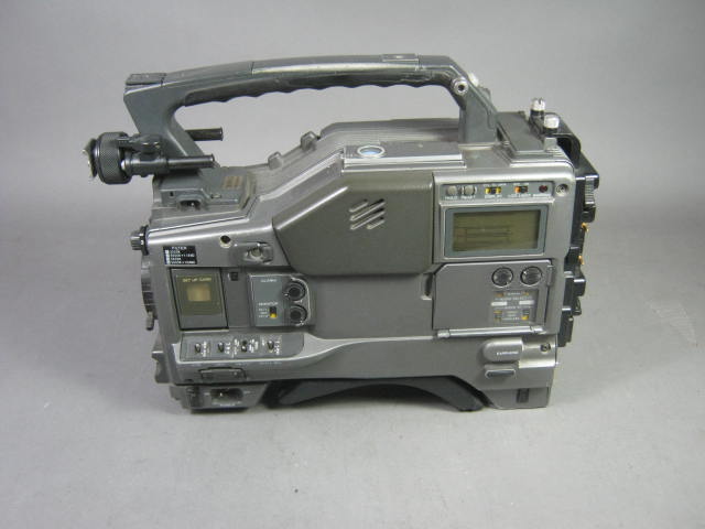 Sony DNW-9WS Betacam SX Power HAD 16:9/4:3 Pro Broadcast Camcorder Video Camera 2