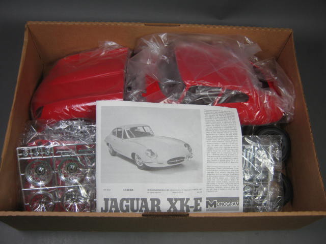 Vintage 1987 Monogram #2612 Jaguar XK-E Coupe 1/8 Scale Model Kit Unbuilt NR! 3