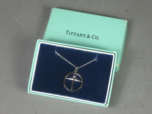 Vtg Tiffany & Co Sterling Silver Round Pendant Necklace Goddess? Never Worn! NR!