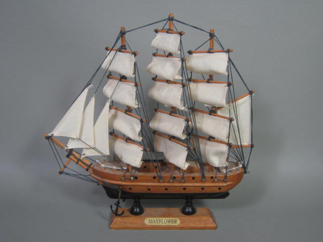 10 Vtg Wood Wooden Model Ship Sailboat Boat Lot Mayflower Cutty Sark HMS Bounty 9