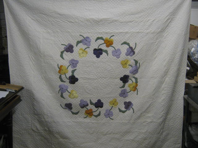 Vtg Queen Size Floral Hand Sewn Stitched Applique Quilt + Pillow Covers 92"x82"