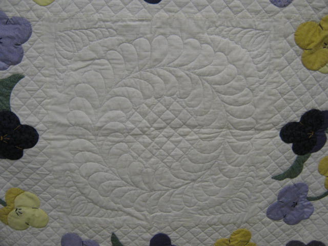 Vtg Queen Size Floral Hand Sewn Stitched Applique Quilt + Pillow Covers 92"x82" 2