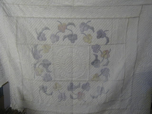 Vtg Queen Size Floral Hand Sewn Stitched Applique Quilt + Pillow Covers 92"x82" 9