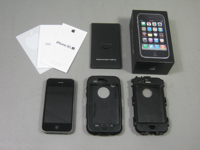 Apple iPhone 3G-S 32GB AT&T Phone Exc Cond Original Box Otter Case NO RESERVE!