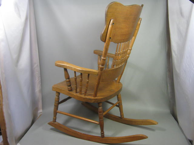 Vtg Antique Carved Wood Wooden Rocking Chair Rocker 38" x 31" x 19.5" NO RESERVE 5