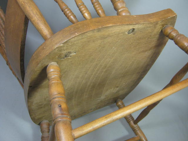 Vtg Antique Carved Wood Wooden Rocking Chair Rocker 38" x 31" x 19.5" NO RESERVE 8