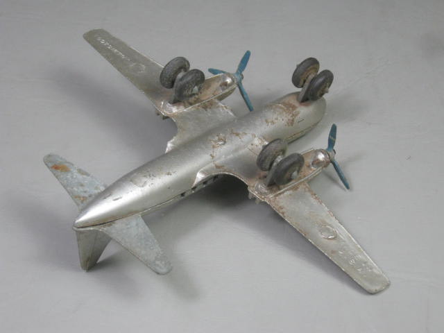 5 Vtg Tootsietoy Metal Airplanes Beechcraft Bonanza Piper Cub P-38 + Navion NR! 11