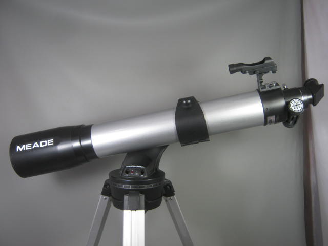 Meade DS-2090 AT-TC Refracting Telescope + AutoStar 497 Control Eyepieces Tripod 1