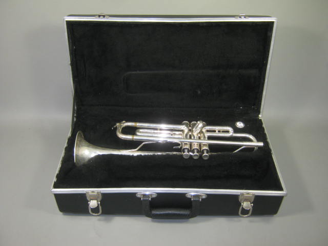 Giardinelli GTR 312 Series Silver Student Bb Trumpet +Vincent Bach 5C Mouthpiece