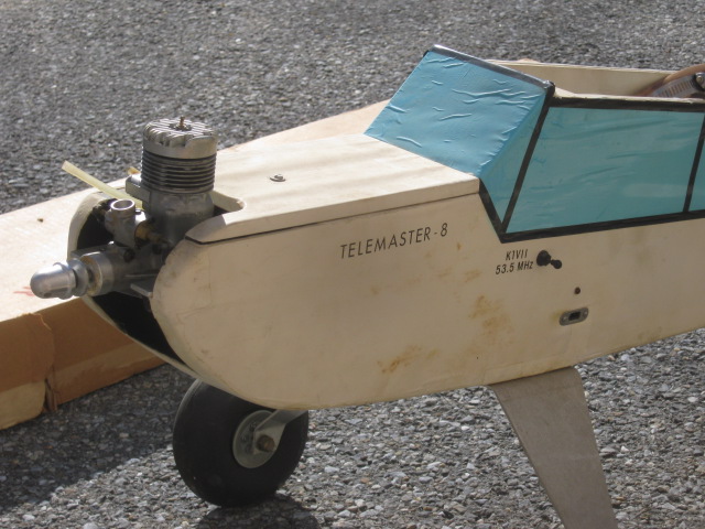Senior Telemaster 8 Foot R/C Plane Airplane Heathkit Controller Float Kit Engine 2