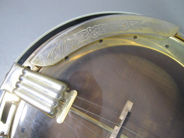 Highland Banjo 5 String Maple Japanese Ornate Neck W/ Resonator Hard Shell Case 11