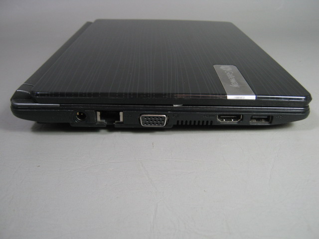 Gateway LT4004U Netbook 10.1" Screen 250 GB Intel Atom N2600 1.6 GHz 1 GB DDR3 6