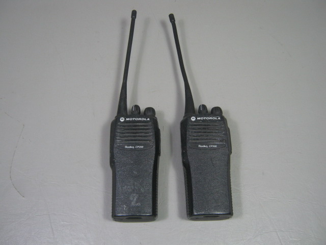 2 Motorola Radius CP200 4 Ch Channel Two Way UHF Radios W/ Antennas Parts/Repair 1
