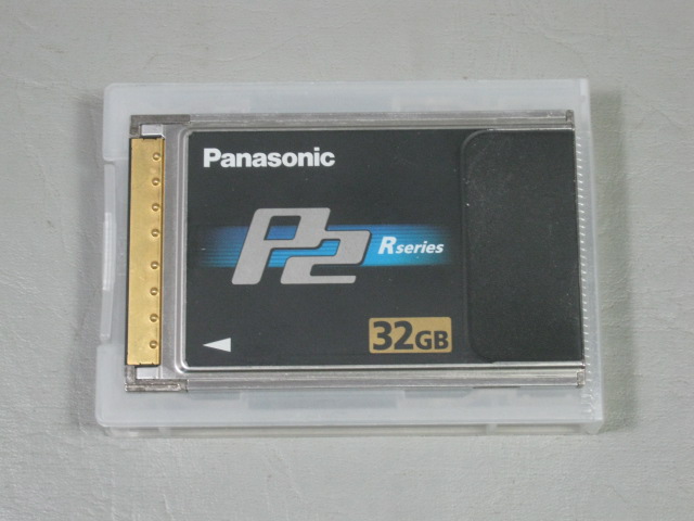Panasonic P2 R Series 32GB HVX HPX HD Camcorder Memory Card W/ Case AJ-P2C032RG