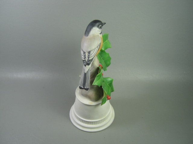 Vtg Edward Marshall Boehm Black-Capped Chickadee Figurine On Holly Branch #438C 4