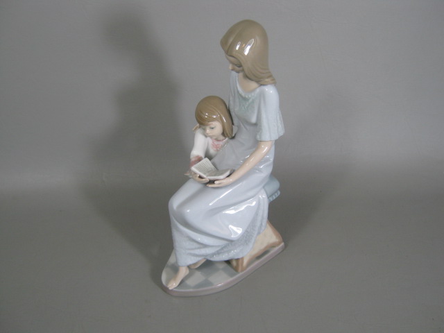 Vtg Lladro Figurine 5457 Bedtime Story Mother W/ Daughter Girl Child 10.5" Daisa 2