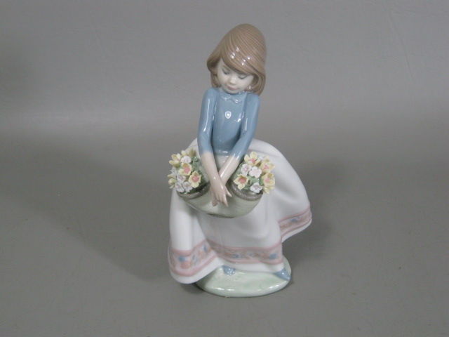 Vtg Lladro Porcelain Figurine 5467 May Flowers Girl W/ Basket 6.75" Daisa 1987