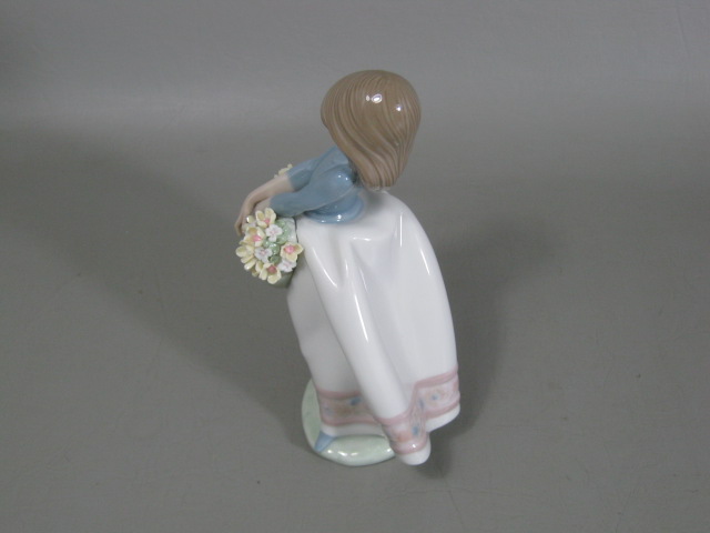 Vtg Lladro Porcelain Figurine 5467 May Flowers Girl W/ Basket 6.75" Daisa 1987 2