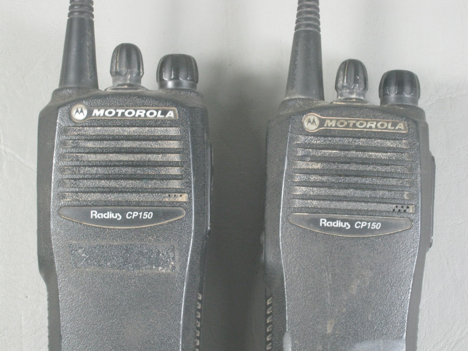 2 Motorola Radius CP150 UHF Narrow Band 2-Way Commercial Radios Tested + Working 1