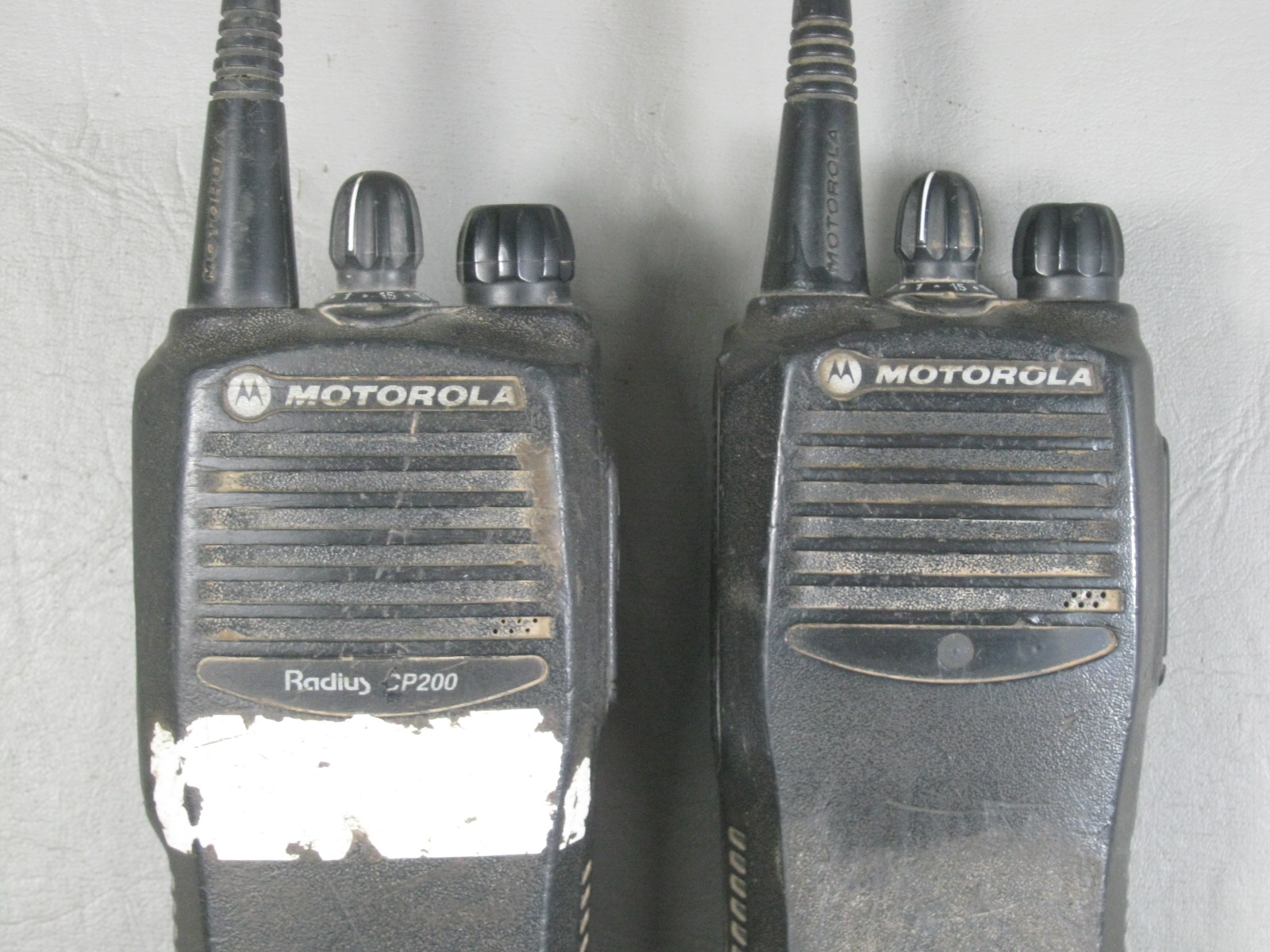 2 Motorola Radius CP200 UHF Narrow Band 2-Way Commercial Radios Tested + Working 1
