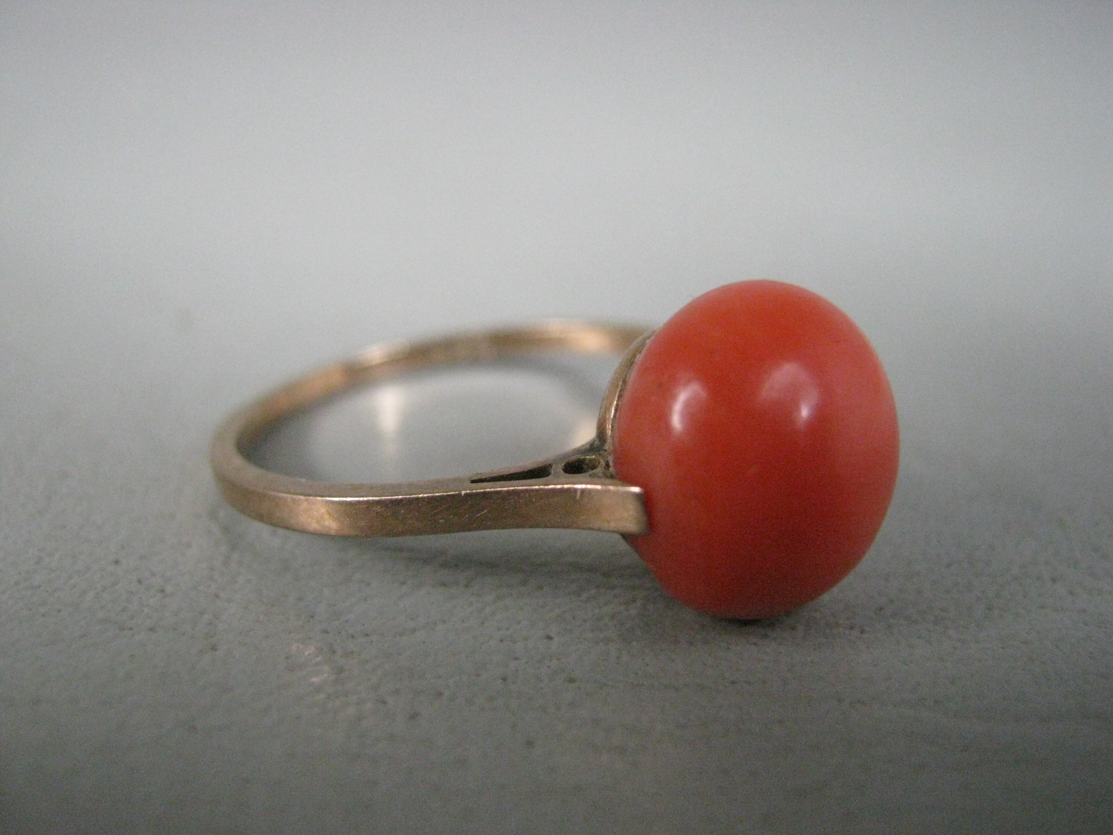 Vtg Antique 585 14K 14 Karat Yellow Gold Red Coral Ring Size 7 Estate Jewelry NR