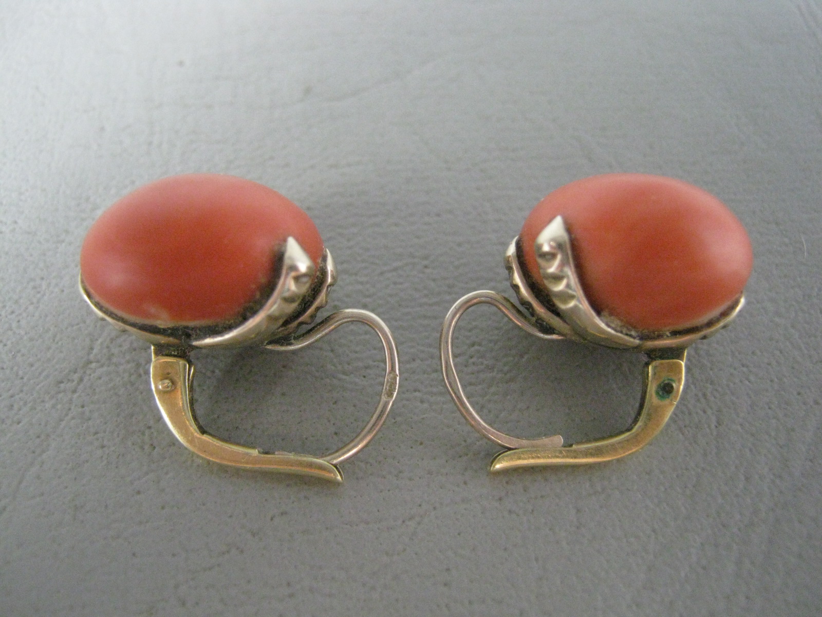 Vintage Antique 585 14K 14 Karat Yellow Gold Red Coral Earrings Estate Jewelry 1