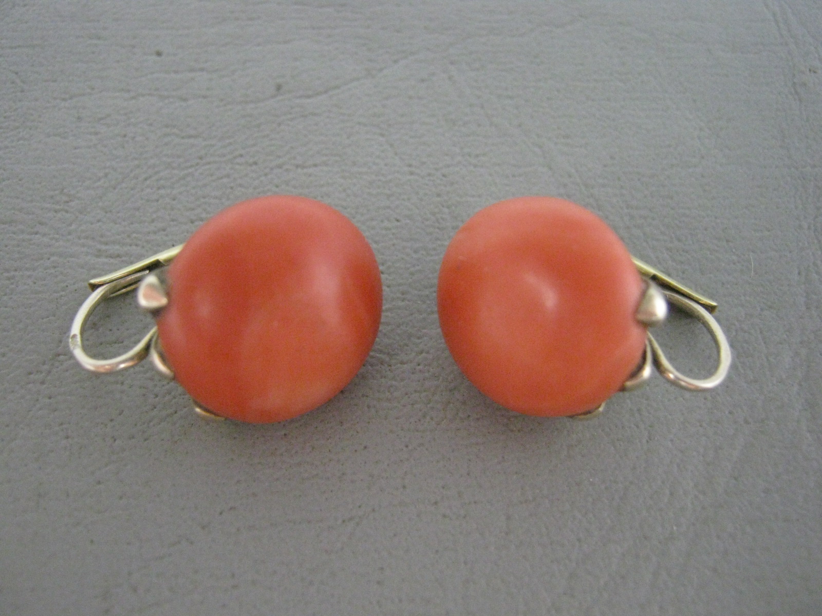 Vintage Antique 585 14K 14 Karat Yellow Gold Red Coral Earrings Estate Jewelry 4